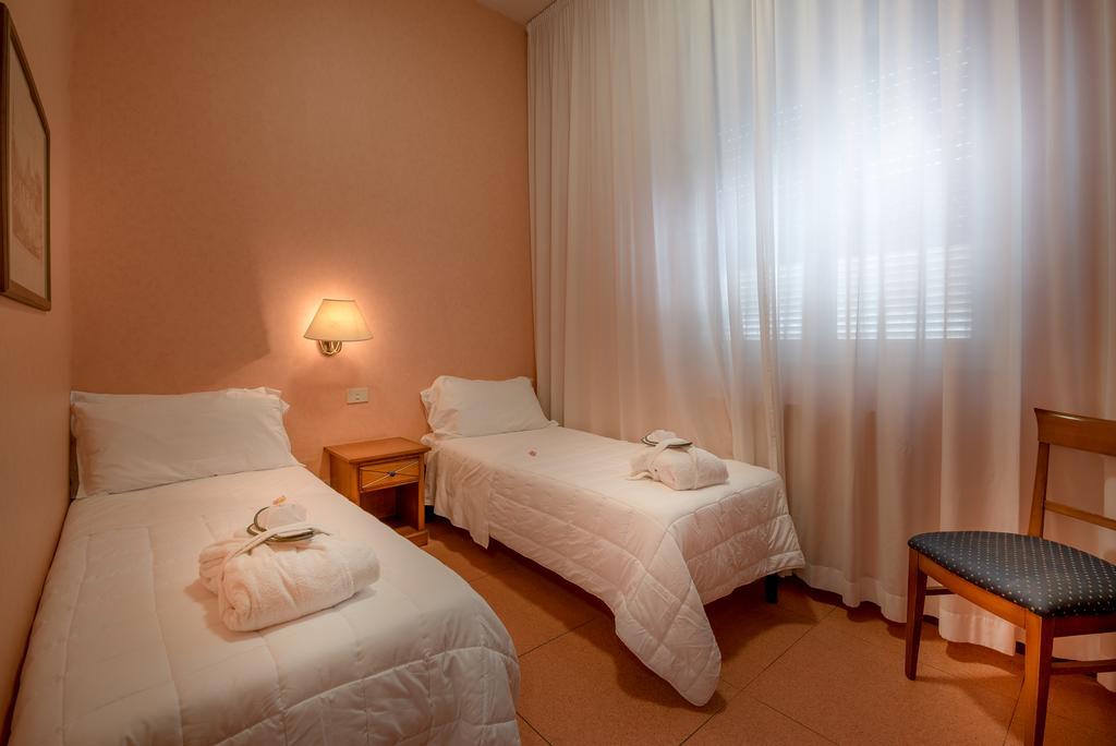 Villa Eur Parco Dei Pini Рим Экстерьер фото